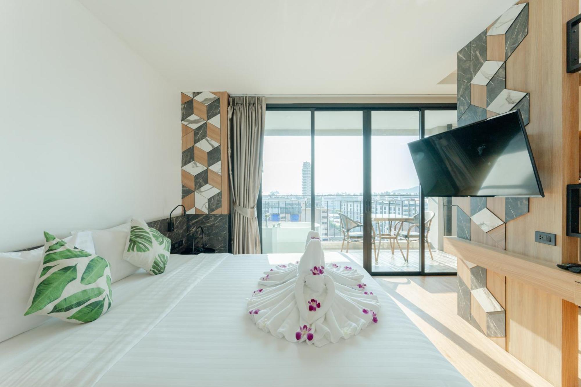 Sky Wave Patong Hotel Eksteriør billede